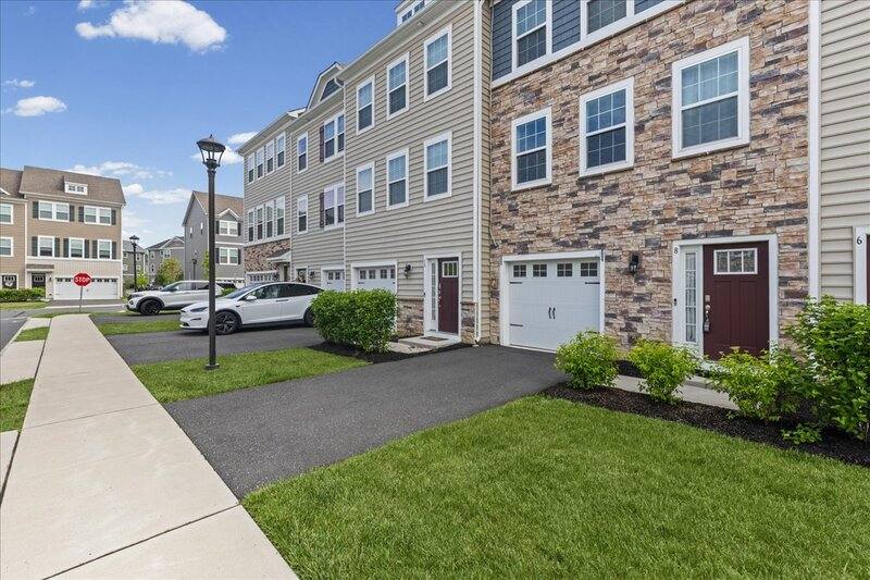 House for rent at 8 Venice Lane, Mount Laurel, NJ 08054