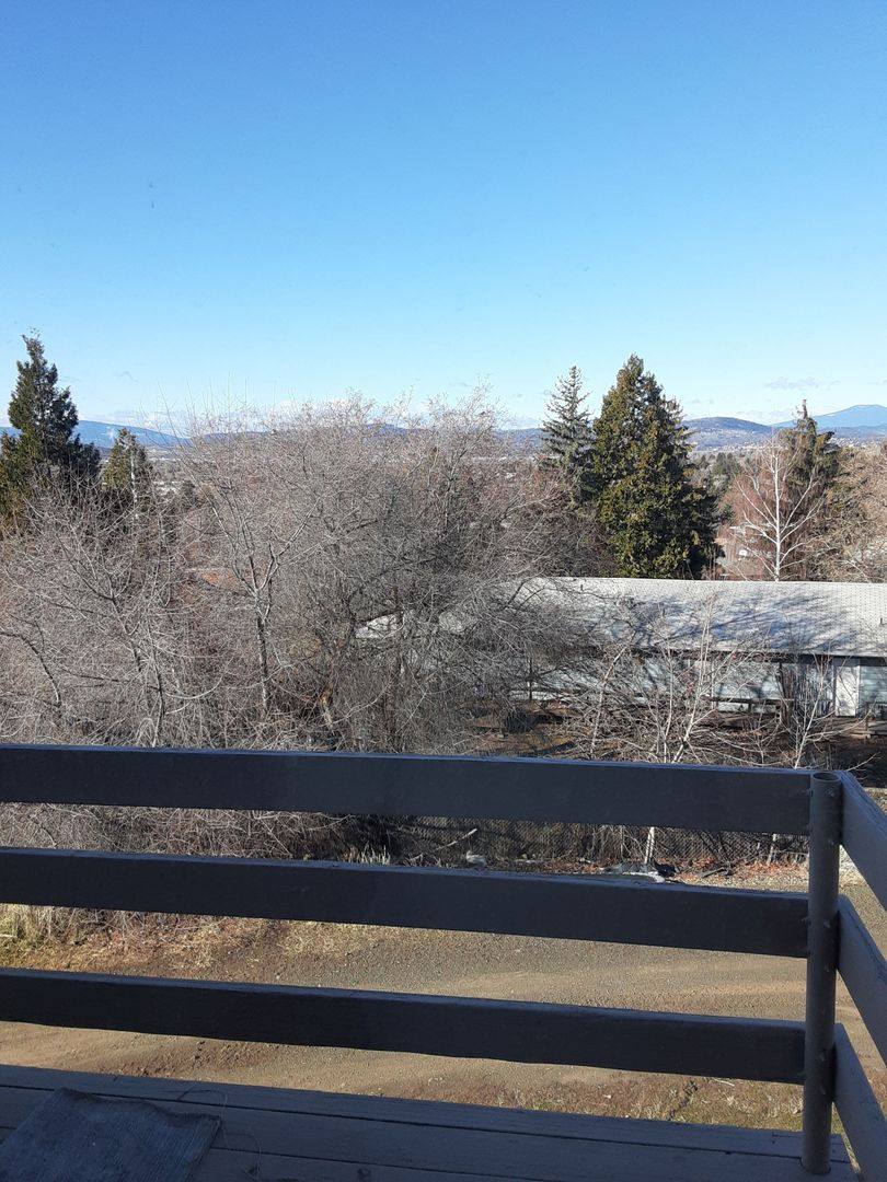 Apartment for rent at 1834 Kimberly Dr, Klamath Falls, OR 97603