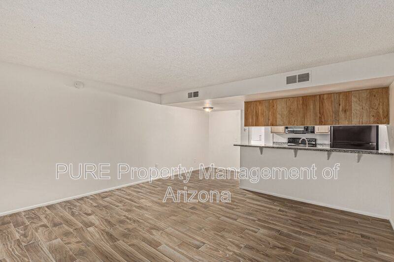 Apartment for rent at 8847 N 8th St #102, Phoenix, AZ 85020