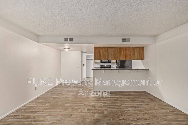 Apartment for rent at 8847 N 8th St #102, Phoenix, AZ 85020