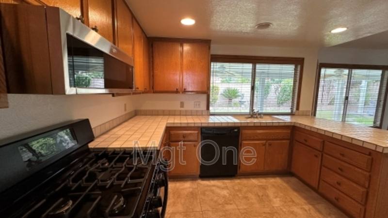 House for rent at 2341 Via Pacifica, Corona, CA 92882