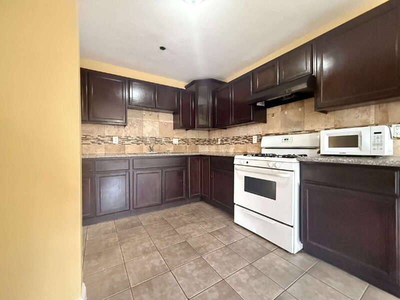 Apartment for rent at 9011 Orchard Ave, Los Angeles, CA 90044