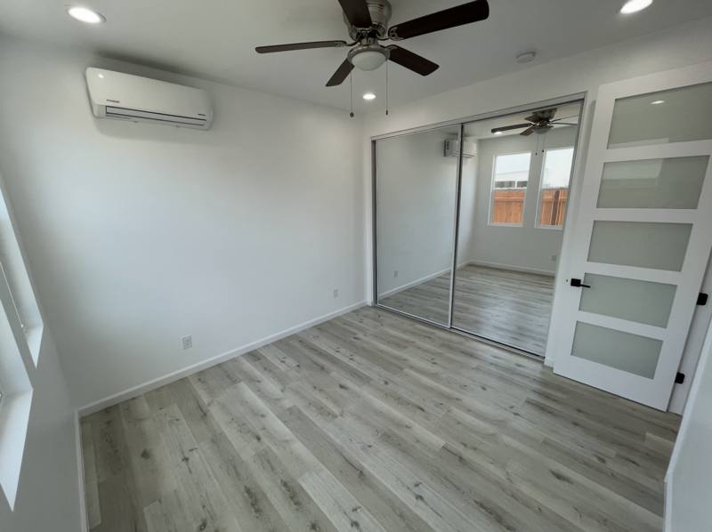 Townhouse for rent at 4327 Clairemont Dr, San Diego, CA 92117