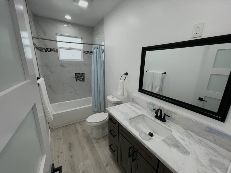 Townhouse for rent at 4327 Clairemont Dr, San Diego, CA 92117