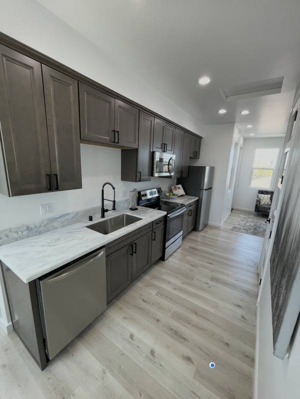 Townhouse for rent at 4327 Clairemont Dr, San Diego, CA 92117