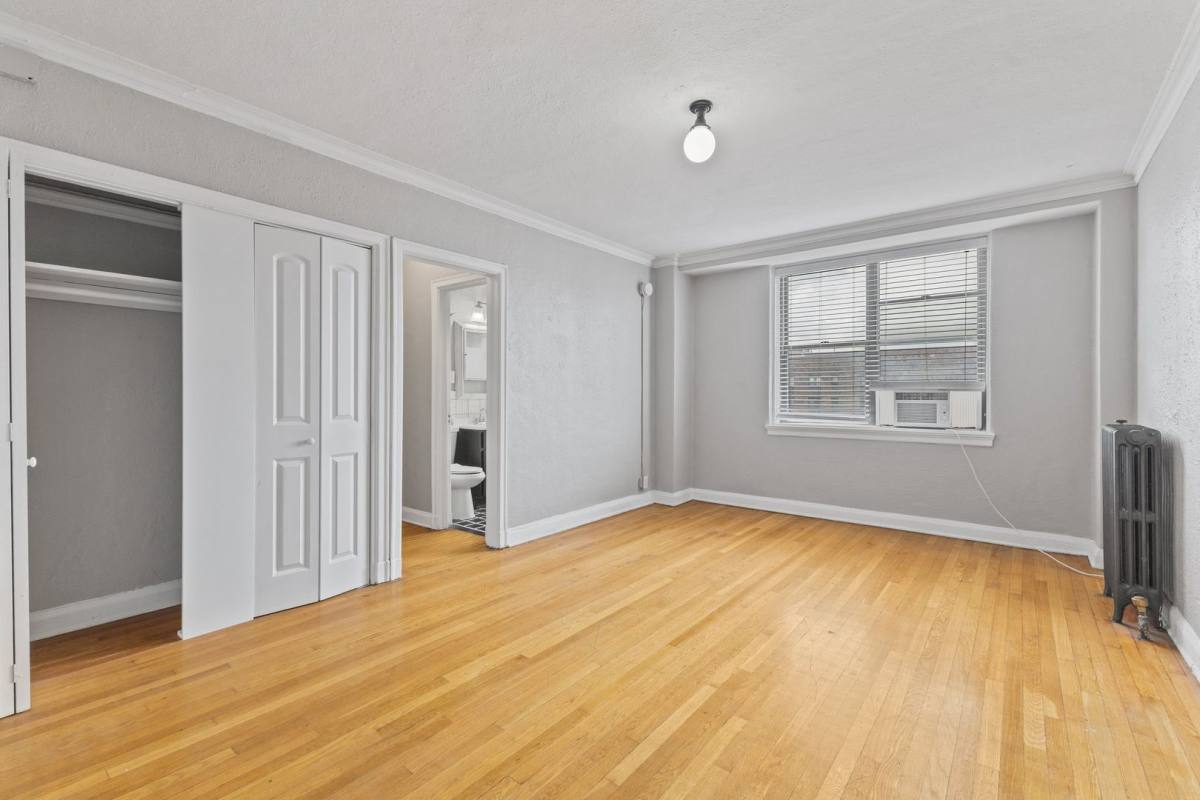 Apartment for rent at 28 E 16th St #206, Indianapolis, IN 46202