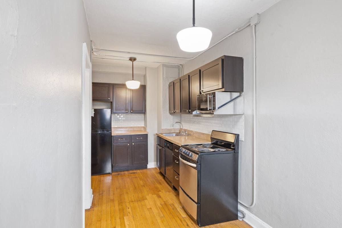 Apartment for rent at 28 E 16th St #206, Indianapolis, IN 46202