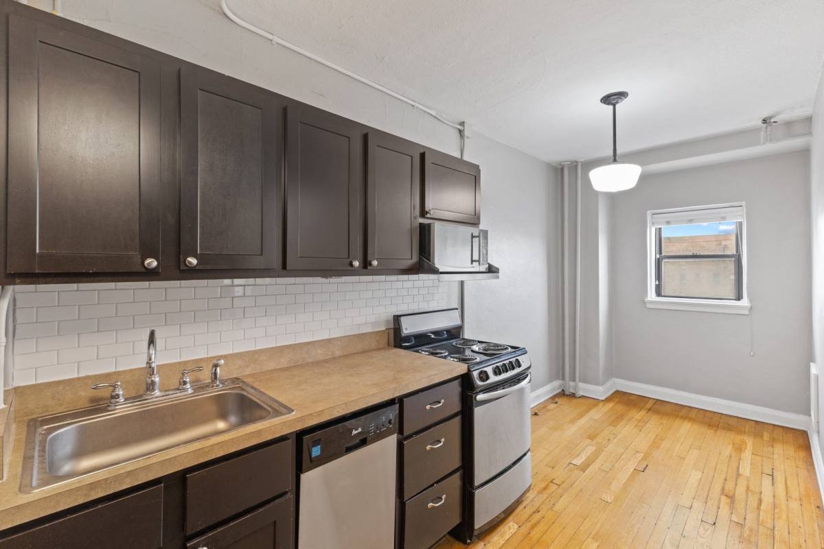 Apartment for rent at 28 E 16th St #206, Indianapolis, IN 46202