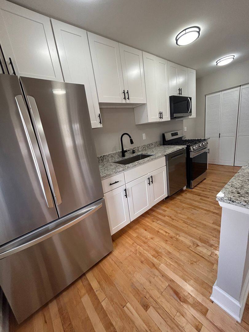 Apartment for rent at 5929 W Washington Blvd, Milwaukee, WI 53208