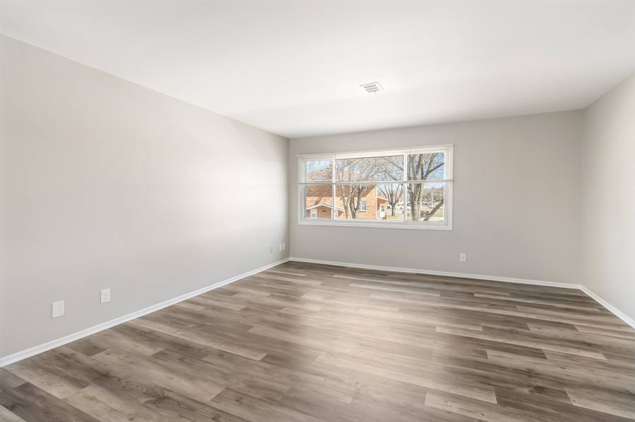 Apartment for rent at 1344 Camden Way #A, Waukesha, WI 53186
