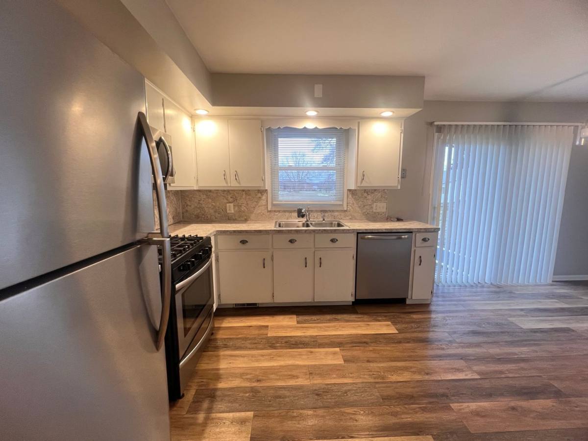 Townhouse for rent at 964 Rosewood St, Jenison, MI 49428