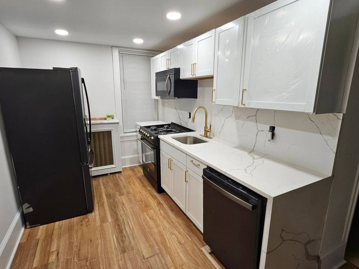 Apartment for rent at 101 E 35th St, Wilmington, DE 19802