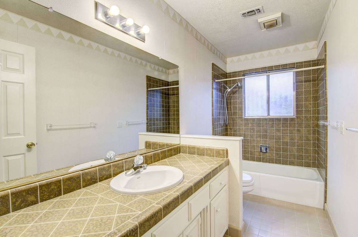 House for rent at 5123 El Cemonte Ave, Davis, CA 95618