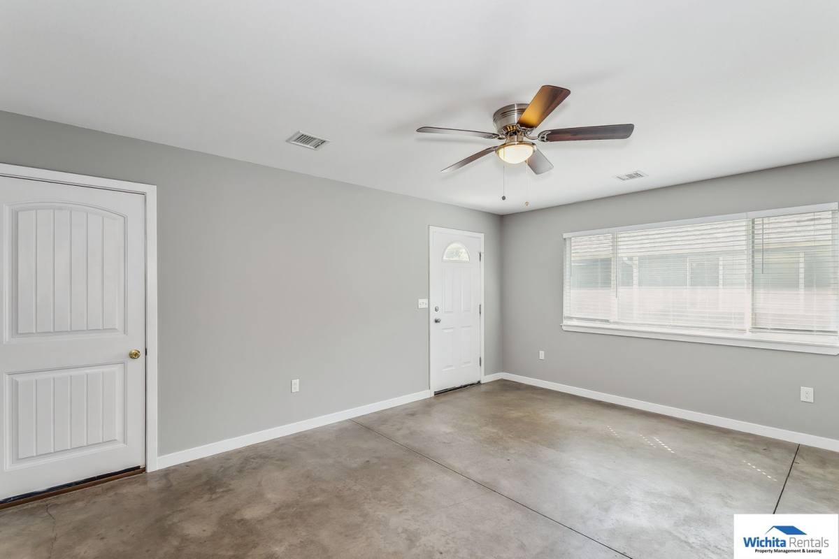 House for rent at 137 N Joann St, Wichita, KS 67203