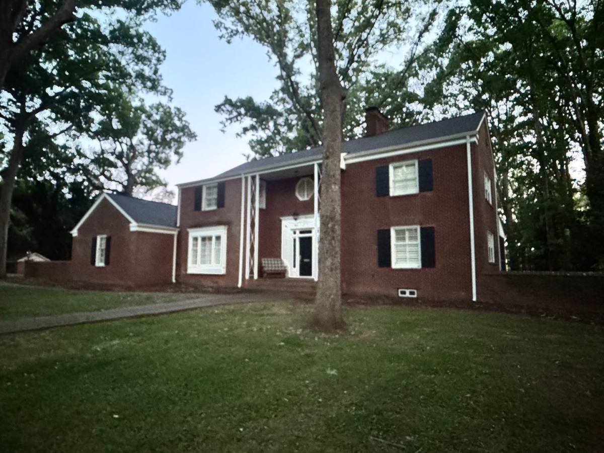House for rent at 906 Crescent Circle, Kings Mountain, NC 28086