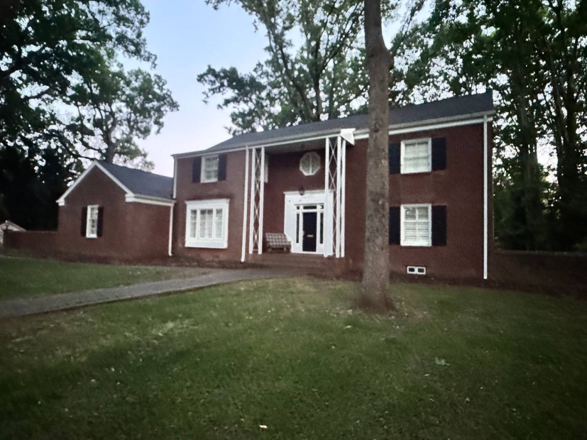 House for rent at 906 Crescent Circle, Kings Mountain, NC 28086