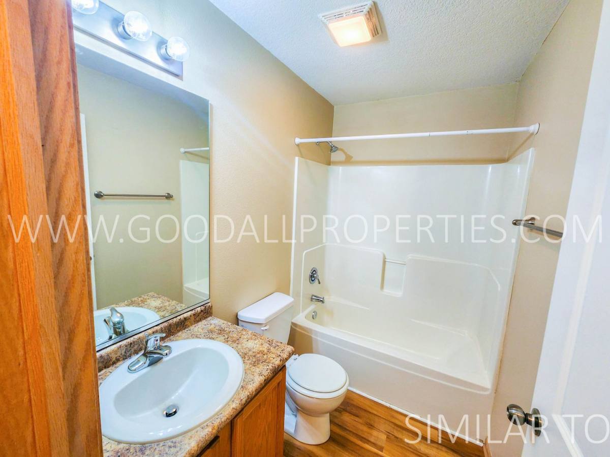 Townhouse for rent at 3104 SW Arlan Lane, Ankeny, IA 50023