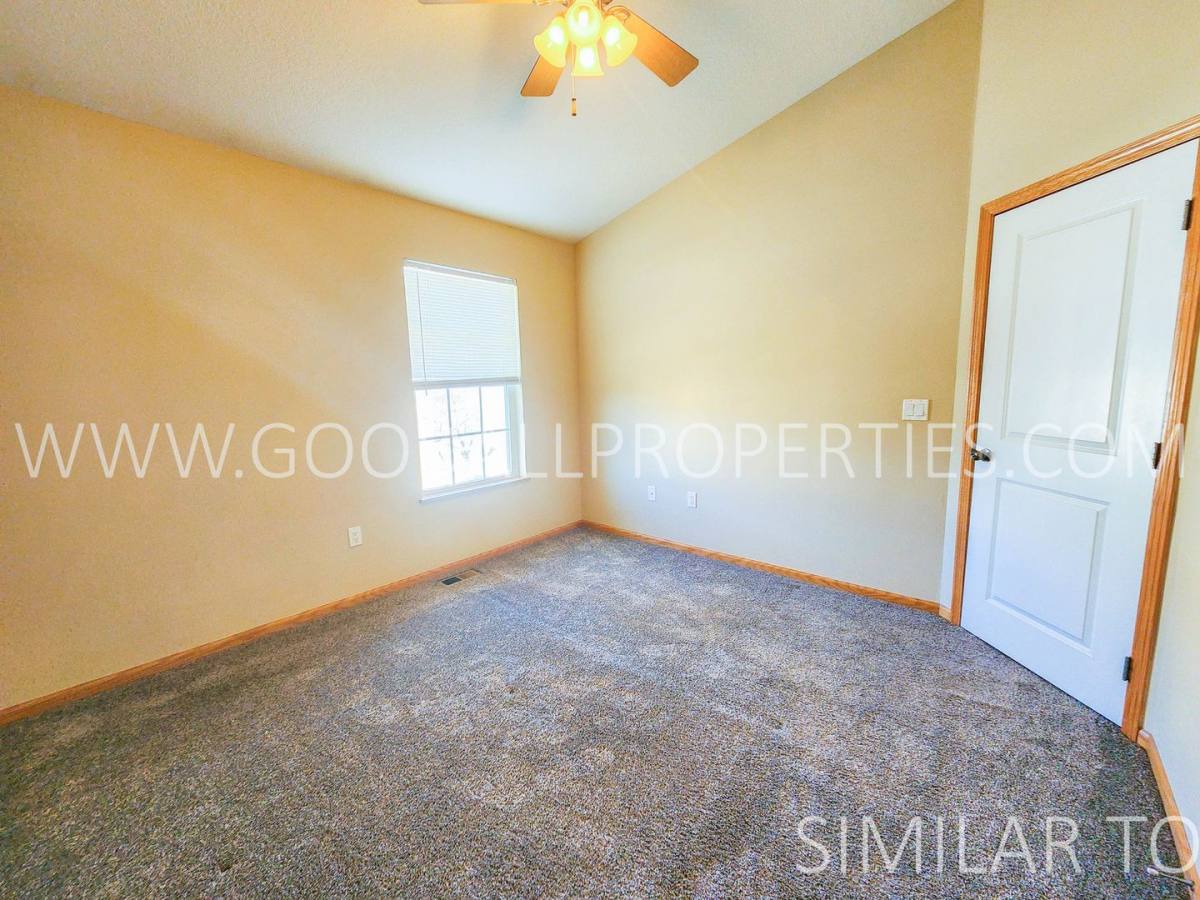 Townhouse for rent at 3104 SW Arlan Lane, Ankeny, IA 50023