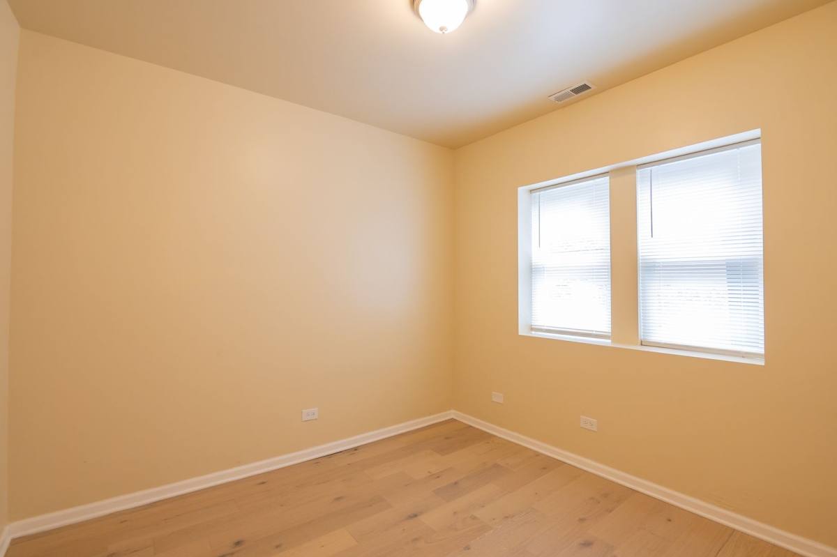 Apartment for rent at 1204 W 78th, Chicago, IL 60620