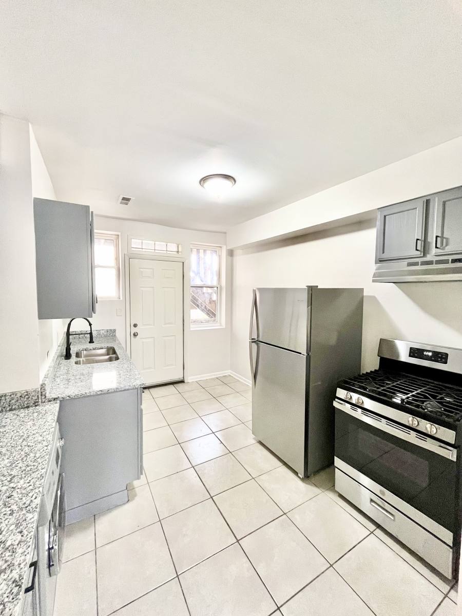 Apartment for rent at 3918 W Augusta Blvd #1, Chicago, IL 60651