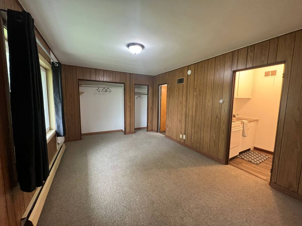 Apartment for rent at 1104 100th Ave, Minneapolis, MN 55433