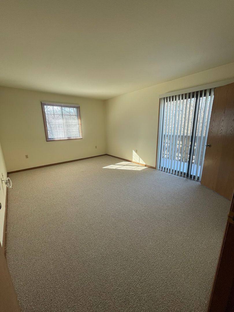 Apartment for rent at 6801-6865 S 68th St, Franklin, WI 53132