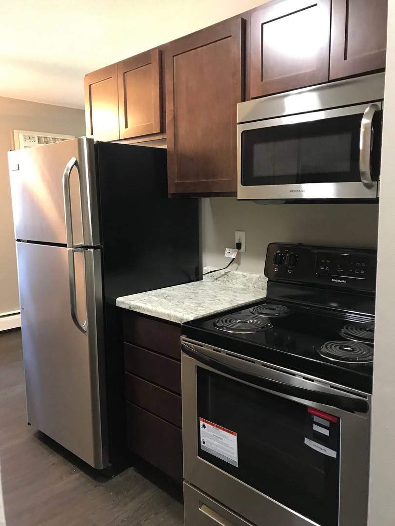 Apartment for rent at 616, 617, 624, 625 N Oaks Dr, Osseo, MN 55369