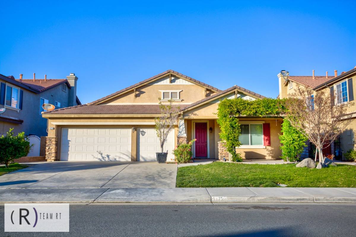 House for rent at 13724 Beaconsfield Lane, Corona, CA 92880