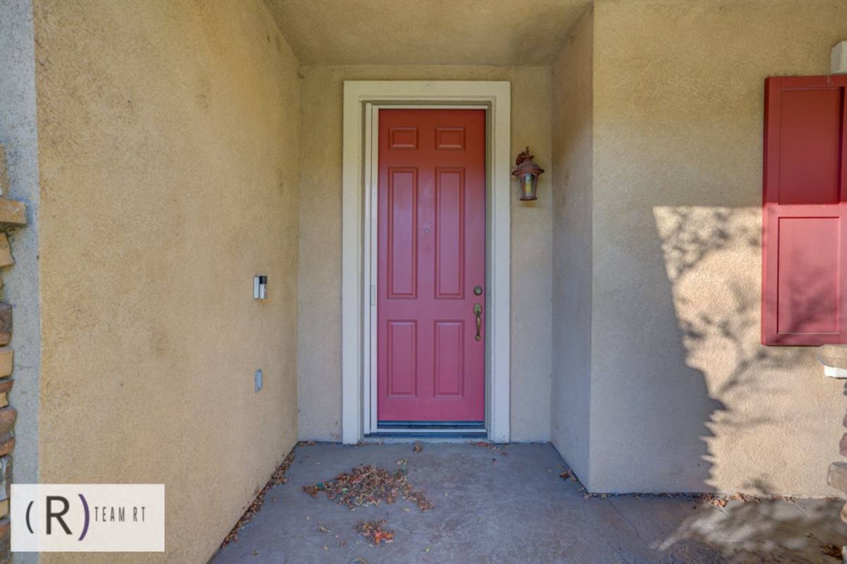 House for rent at 13724 Beaconsfield Lane, Corona, CA 92880