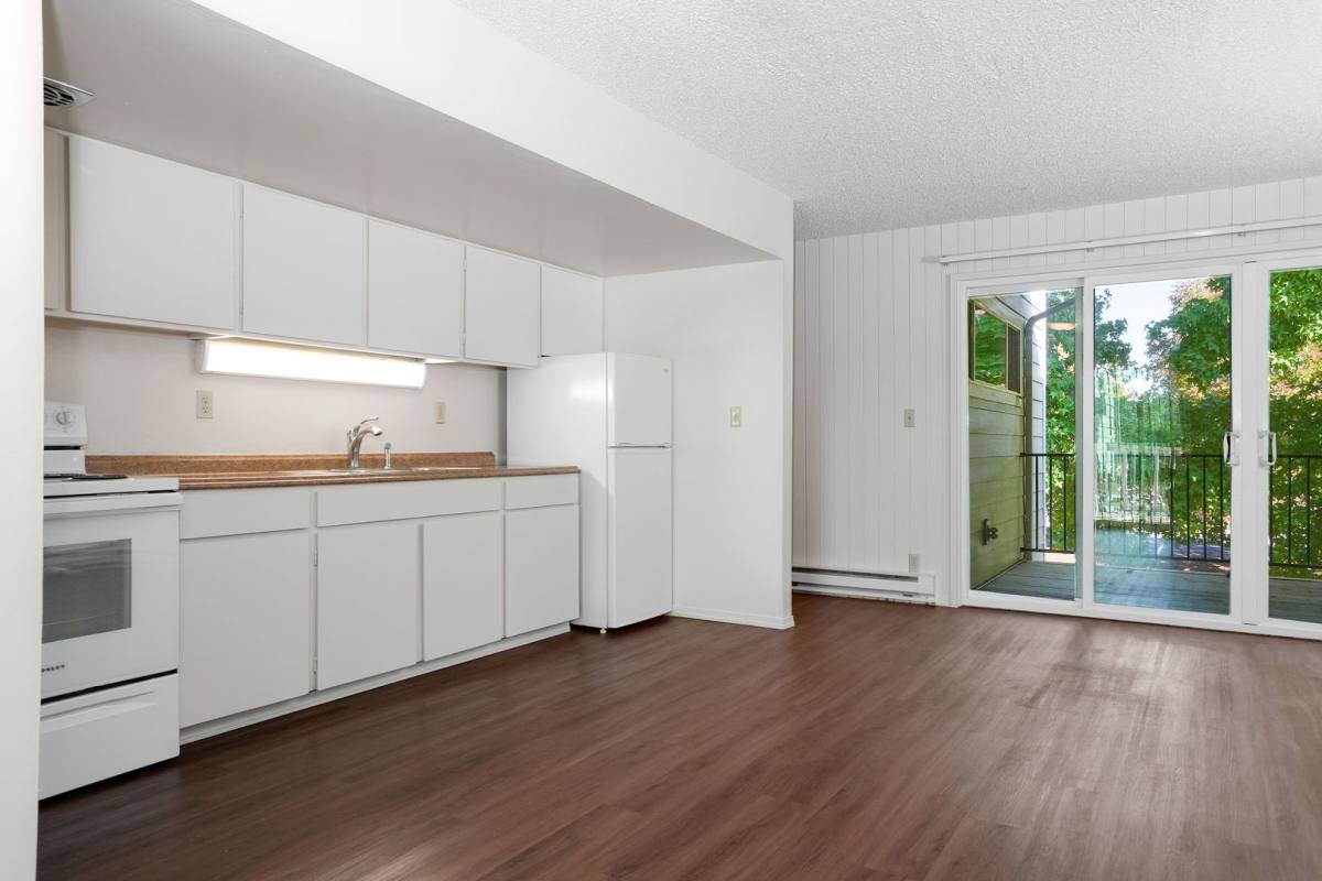 Apartment for rent at 160 N Whitman St, Monmouth, OR 97361