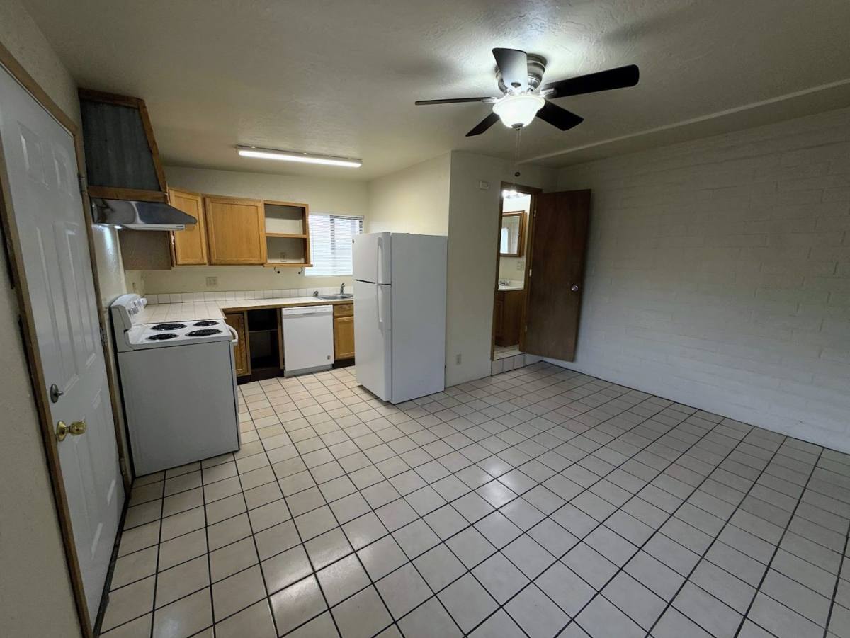 Townhouse for rent at 4443 S 4th Ave, Tucson, AZ 85714