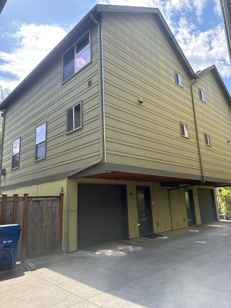 Townhouse for rent at 1741 NW 58th St #A, Seattle, WA 98107