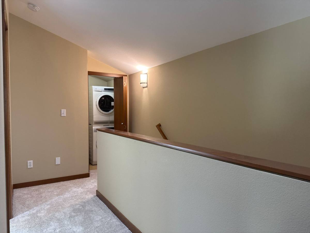 Townhouse for rent at 1741 NW 58th St #A, Seattle, WA 98107