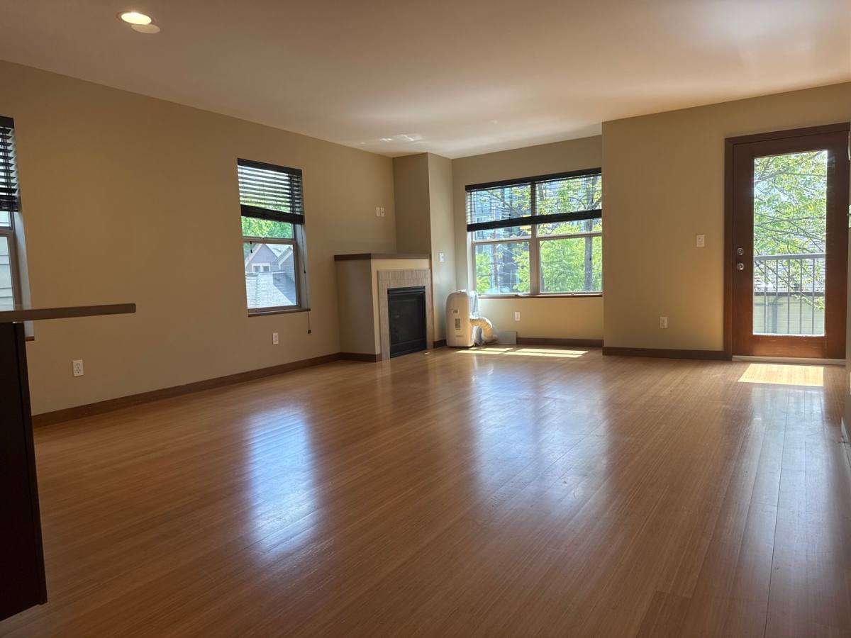 Townhouse for rent at 1741 NW 58th St #A, Seattle, WA 98107