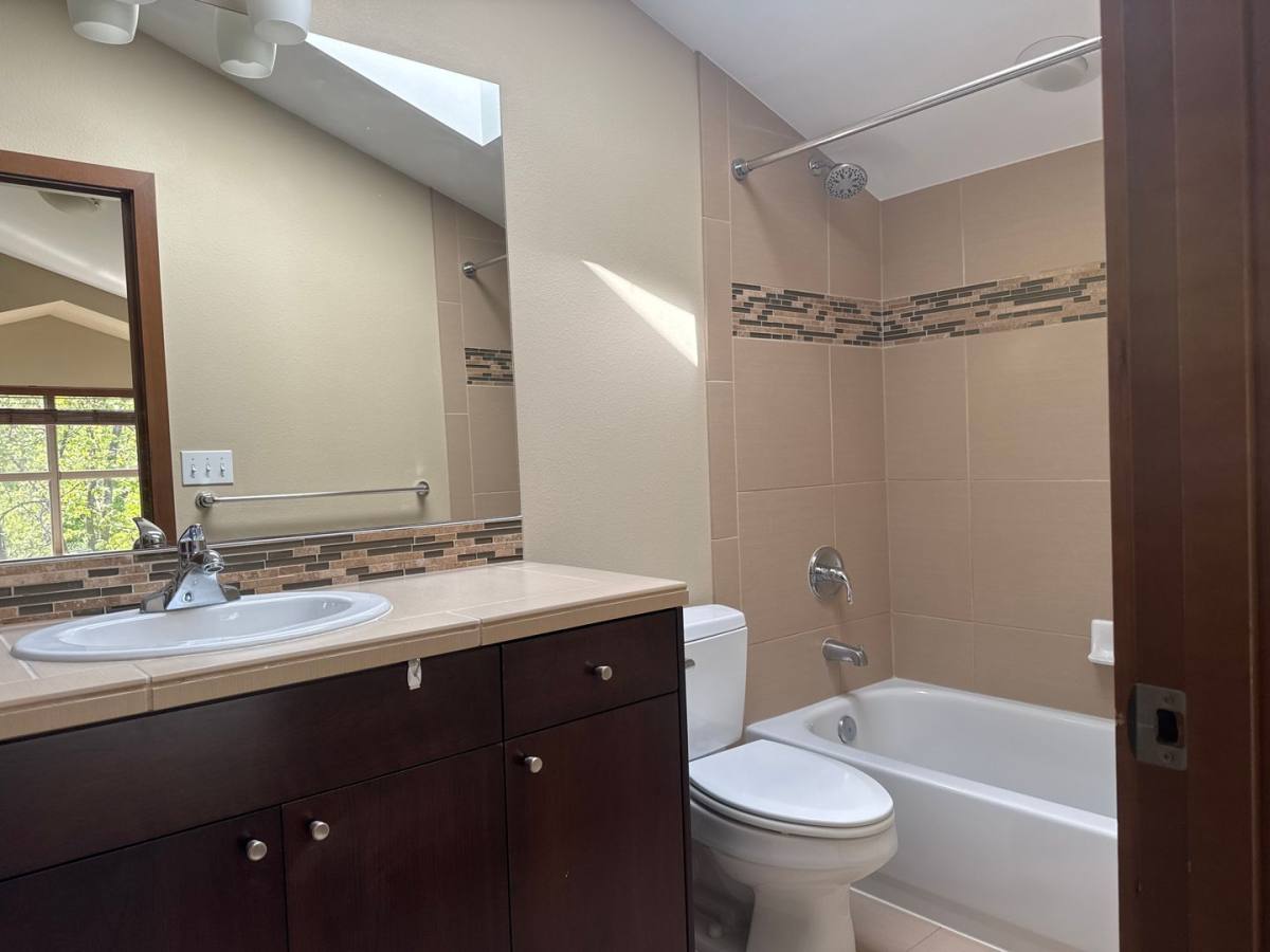 Townhouse for rent at 1741 NW 58th St #A, Seattle, WA 98107