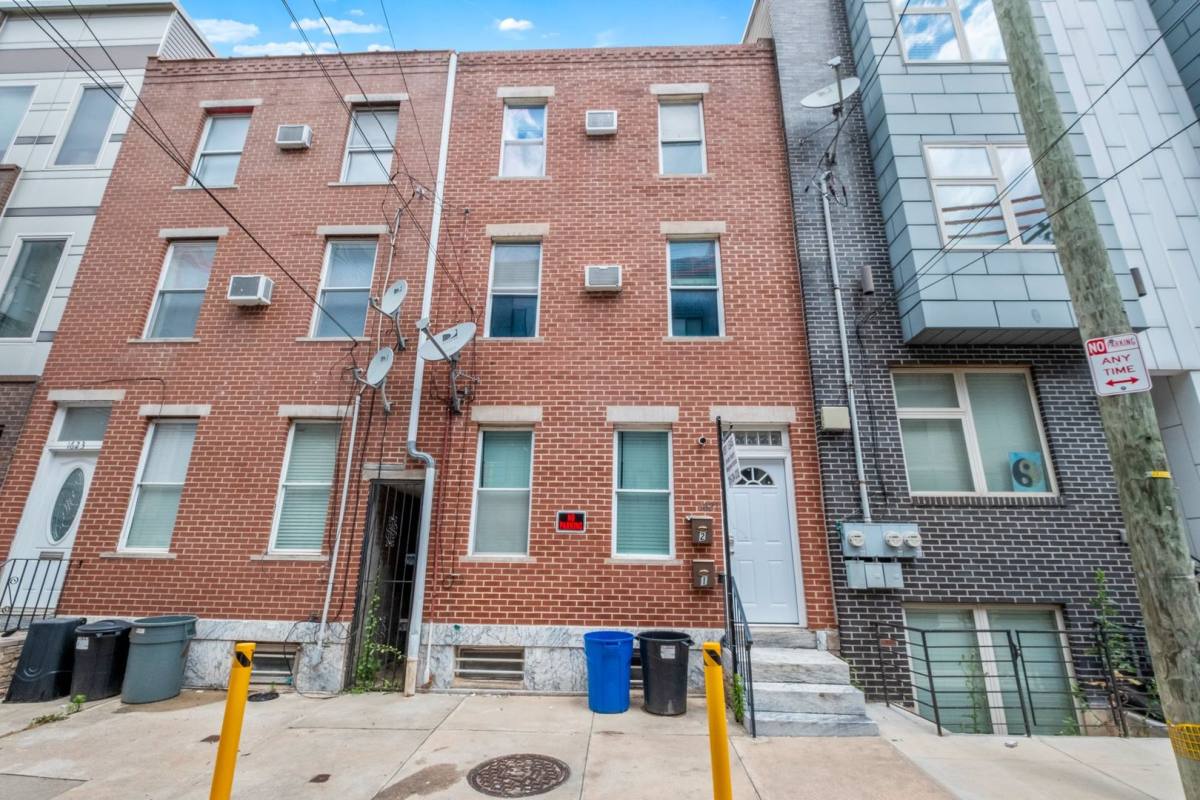 Apartment for rent at 1621 Ogden St, Philadelphia, PA 19130