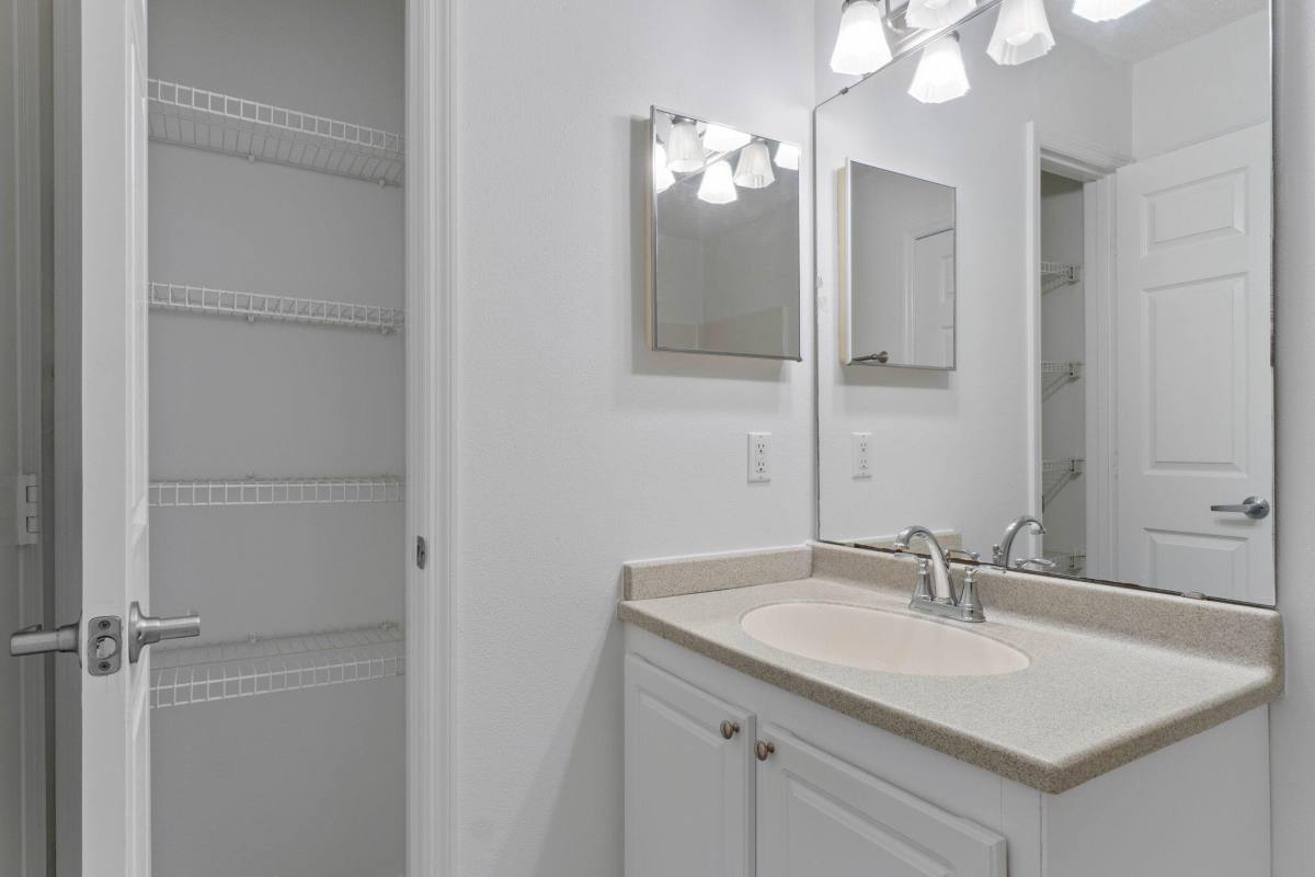 Condo for rent at 4276 Calinda Lane #148, Niceville, FL 32578