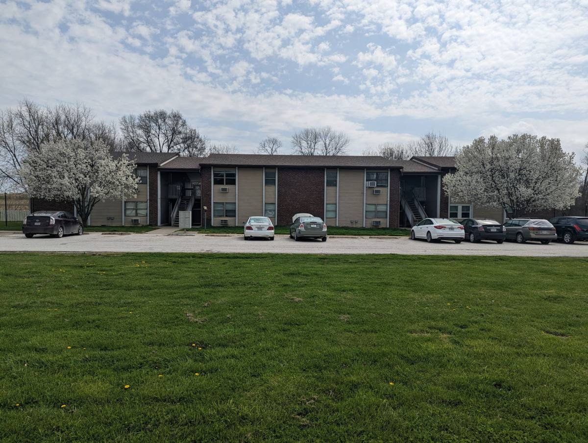 Apartment for rent at 1108 Randolph St, Glasgow, MO 65254