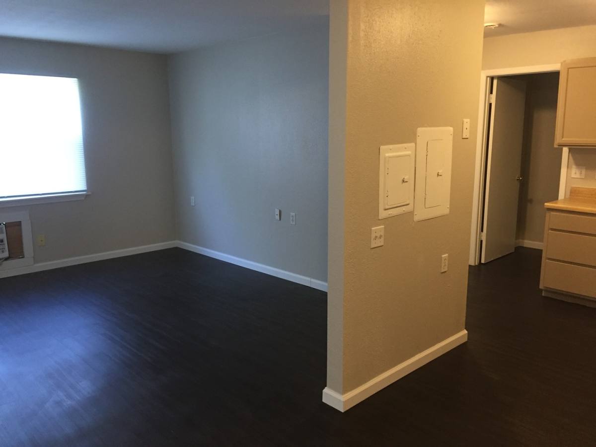 Apartment for rent at 1108 Randolph St, Glasgow, MO 65254