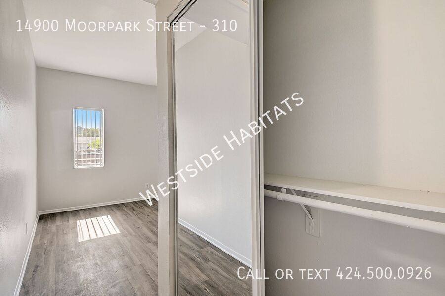 Apartment for rent at 14900 Moorpark St #310, Sherman Oaks, CA 91403