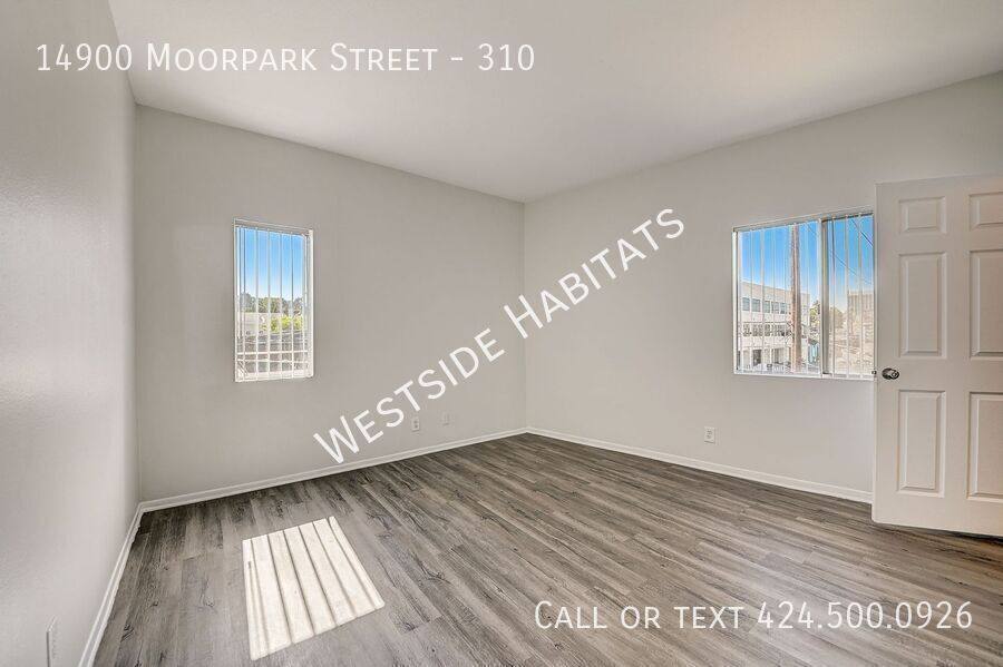 Apartment for rent at 14900 Moorpark St #310, Sherman Oaks, CA 91403