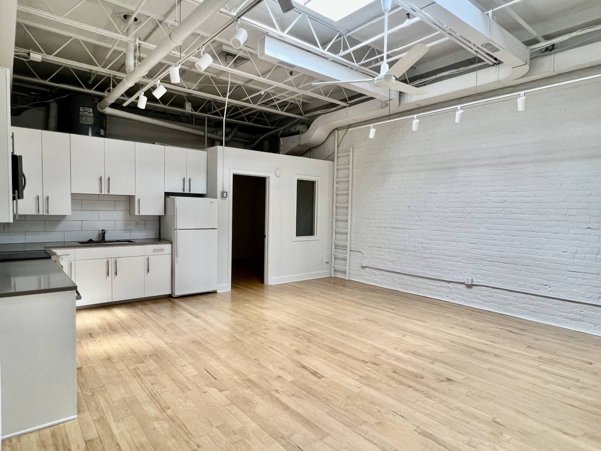 609 E Market St #208A, Charlottesville, VA 22902 - Apartment for Rent - Image 4