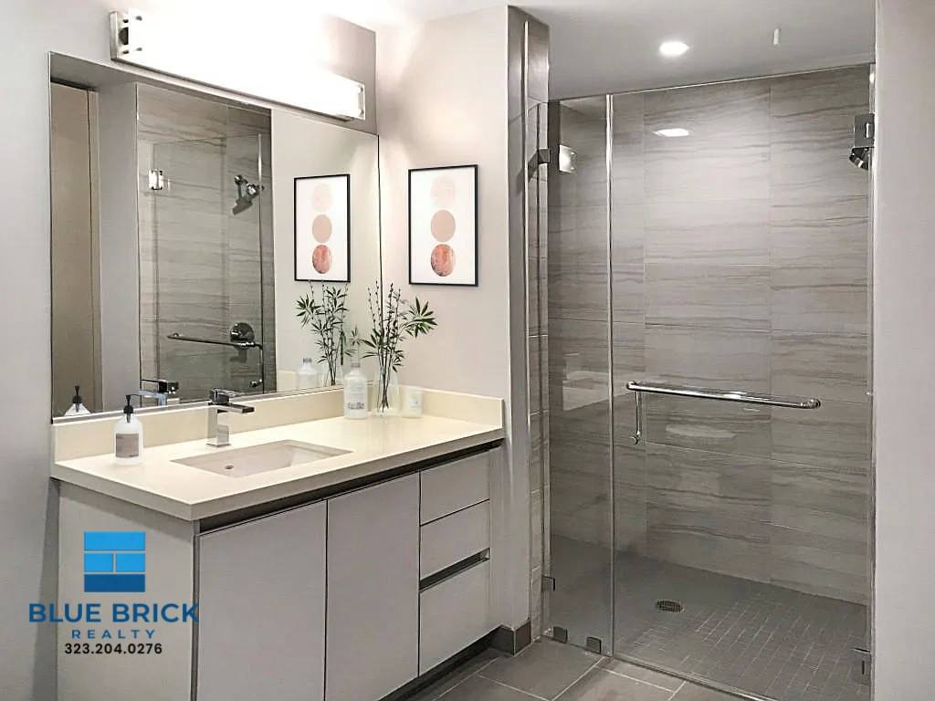 Apartment for rent at 9265 Burton Way #304, Beverly Hills, CA 90210