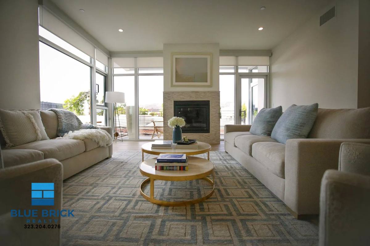Apartment for rent at 9265 Burton Way #304, Beverly Hills, CA 90210