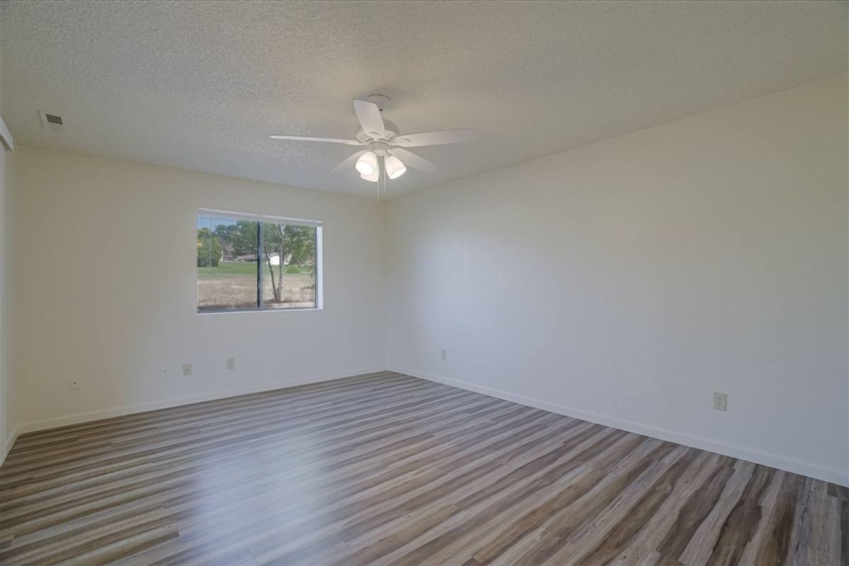 Townhouse for rent at 1298 N Tapadero, Dewey, AZ 86327