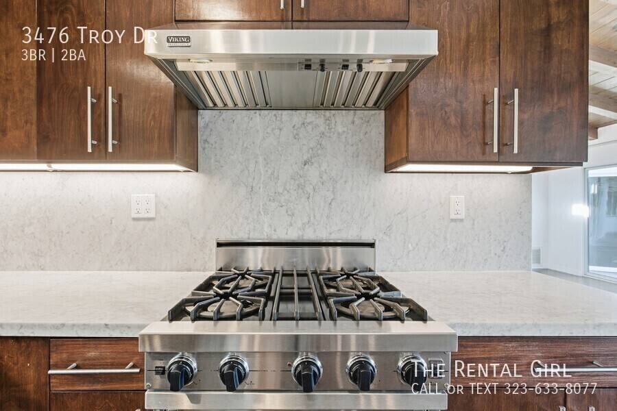 House for rent at 3476 Troy Dr, Los Angeles, CA 90068