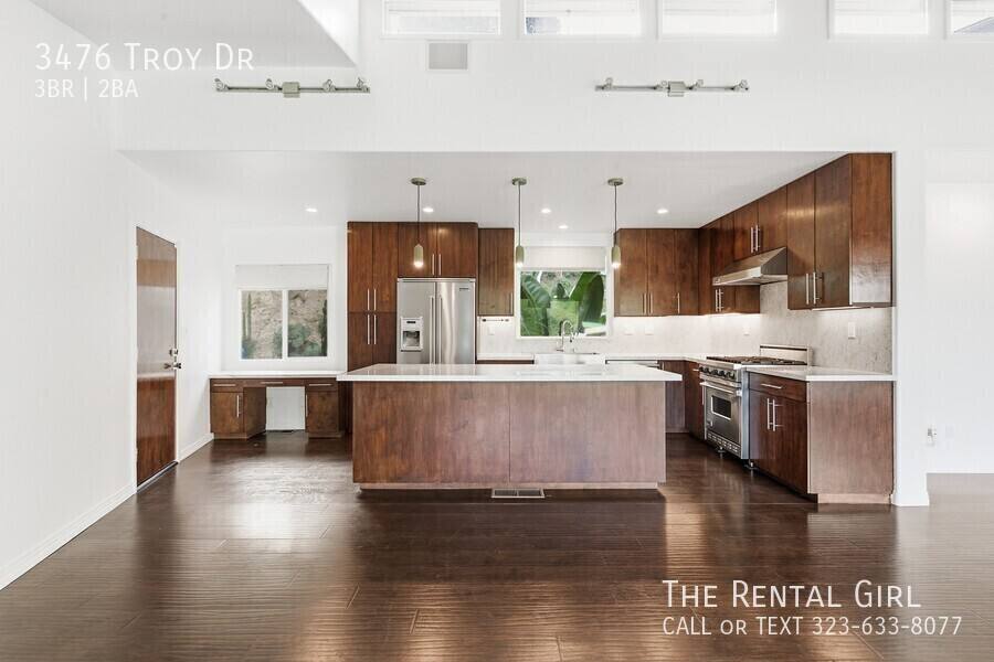 House for rent at 3476 Troy Dr, Los Angeles, CA 90068