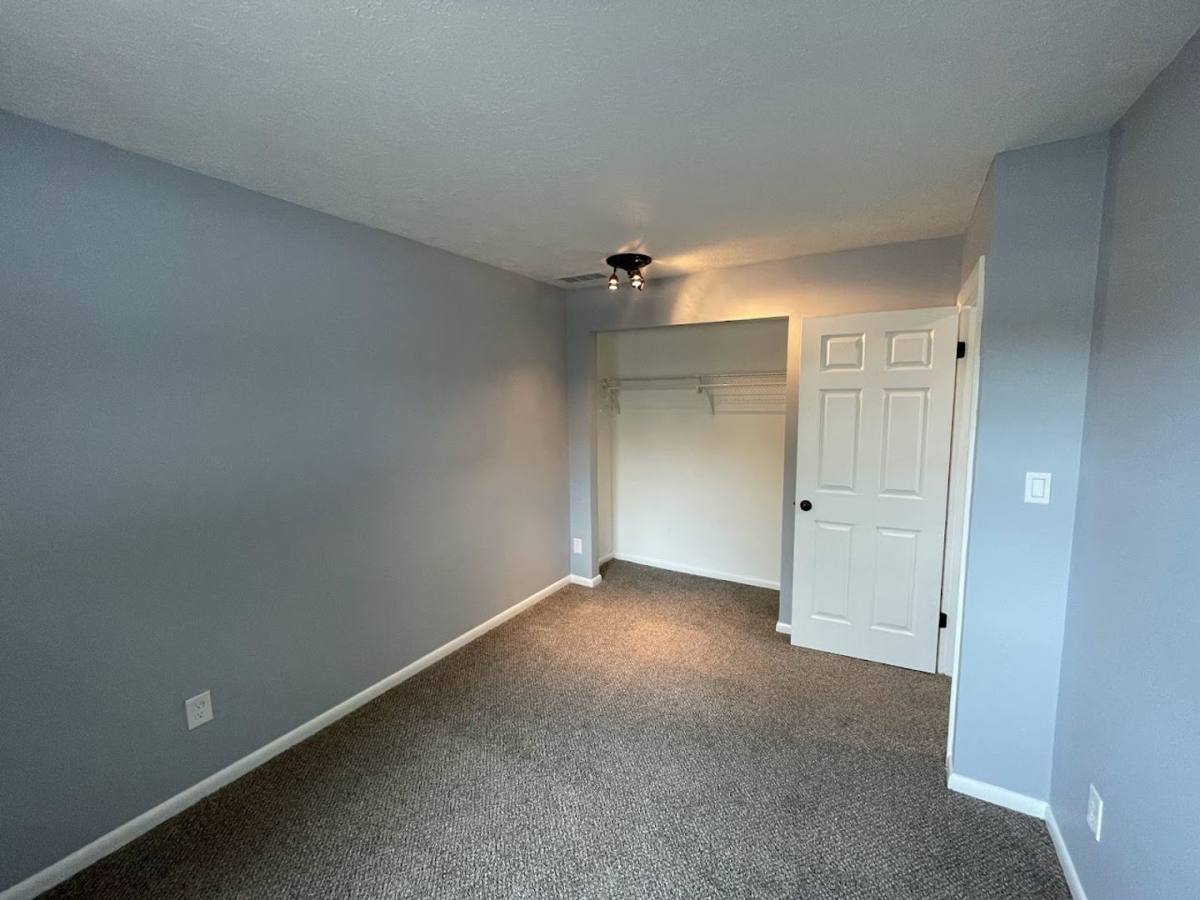 Apartment for rent at 16-34 Berwyck Dr, Akron, OH 44312