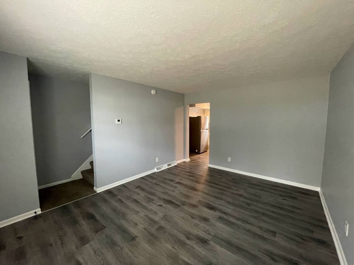 Apartment for rent at 16-34 Berwyck Dr, Akron, OH 44312