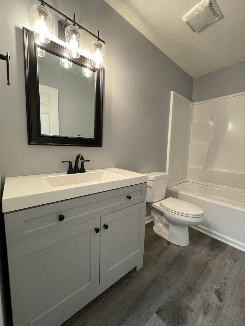 Apartment for rent at 16-34 Berwyck Dr, Akron, OH 44312